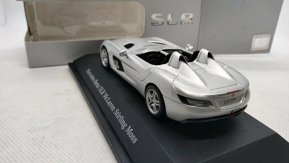 Minichamps MERCEDES BENZ SLR MCLAREN STIRLING MOSS SCALA 1:43  - Immagine 4 di 4