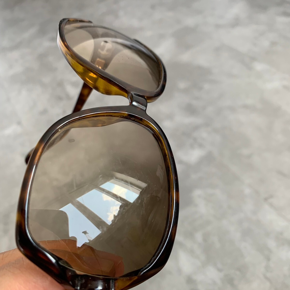 VTG. GUCCI  BROWN LEOPARD  COLOR  SUNGLASSES Gucci GG 2210/S 30L – Vintage Frames Company main image 3