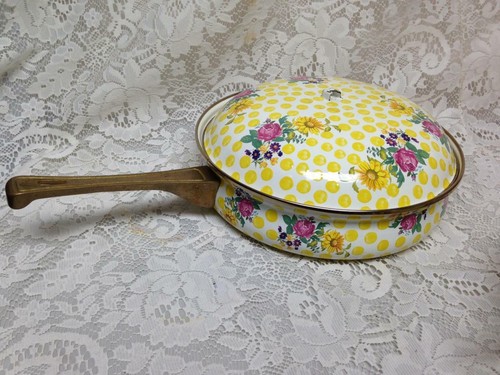 MacKenzie Childs Buttercup 4pc Enamel Cookware 5 qts Covered Pot n Skillet - Picture 7 of 9