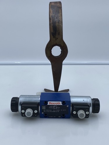 BOSCH REXROTH R901235363 Hydraulic Directional Control Solenoid Valve 24VDC NEW - Picture 2 of 12
