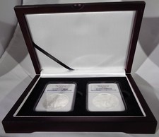 Wood Display Box For 2 Certified Coin Slabs NGC, PCGS or ANA - Mahogany Finish