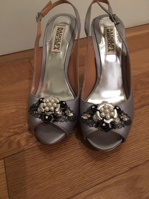 Badgley Badgley Badgley mischka silver satin pump size 7 8786f5 Badgley Badgley Badgley mischka silver satin pump size 7 8786f5