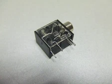  Stereo Jack  Switchcraft 35RAPC3BVN4 -  4 pcs