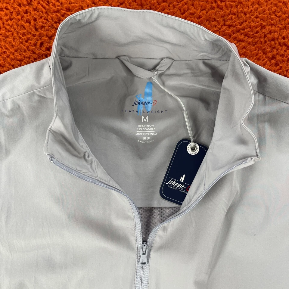 JOHNNIE-O Mens MEDIUM Axis Featherweight Full Zip Golf Vest Seal Gray NEW $178 - Image 2 of 4