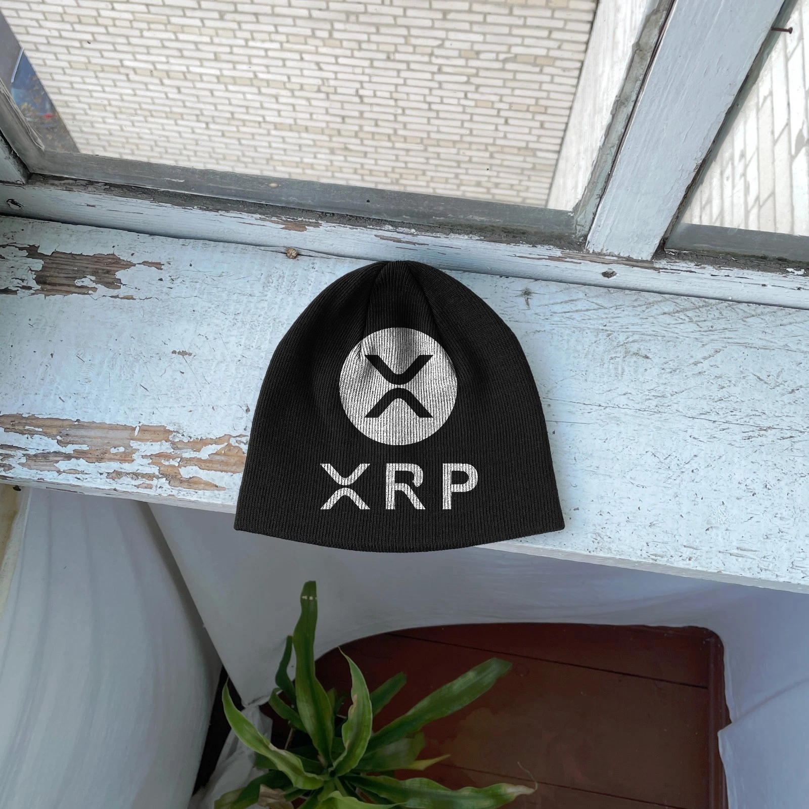 XRP Crypto Coin Beanie Hat – Ripple Cryptocurrency Merch Black Beanie