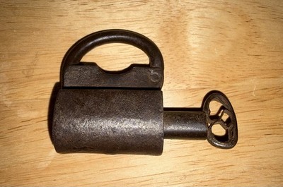 Antique Iron Screw Key Barrel Padlock w/ Original Key   Hand Forged Early Lock