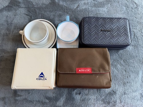 Lot Of Delta Airlines Items