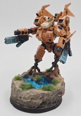 Tau Commander in XV8-05  Tau (6th Edition -2013-) Warhammer 40K top painted