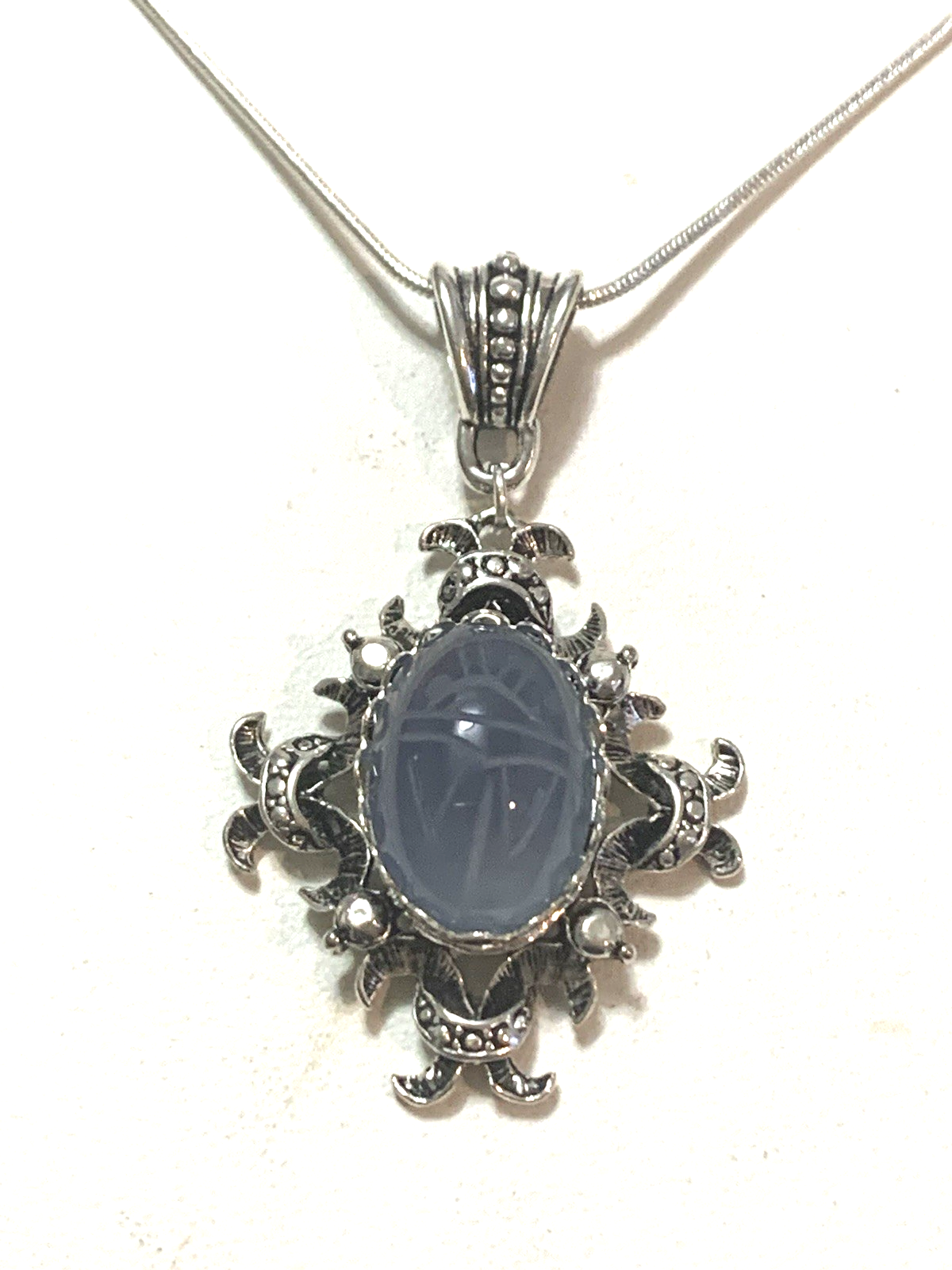 *NEW ITEM* RARE VTG.CARVED EGYPTIAN NAT. BLUE CHALCEDONY SCARAB PENDANT NECKLACE