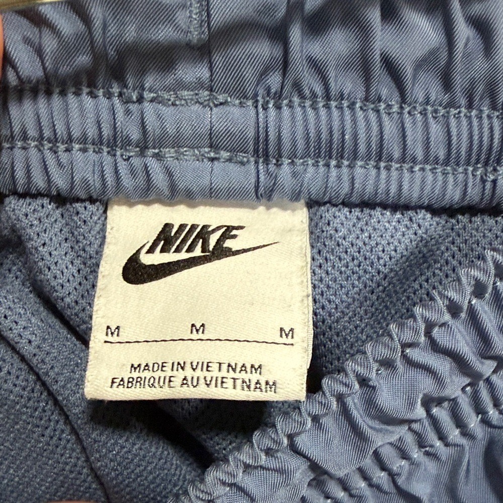 Nike Blue Mesh-Lined Running Shorts 6" Size M Drawstring Athletic thumbnail 2