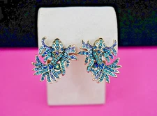 New $90 HEIDI DAUS In the Swim Crystal Fish Earrings Pierced Omega