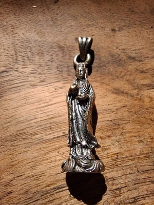 Pendentif argenté Quan Yin - Paix & Harmonie - Photo 1/4
