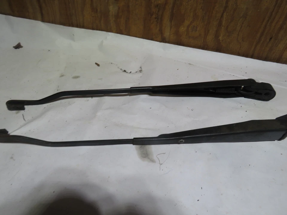 2000 NISSAN FRONTIER WIPER ARMS - Image 2 of 4