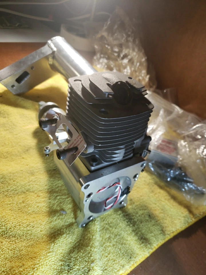 Husky Challenger 燃气电机 - 完整全新 — 第 3/4 张图片