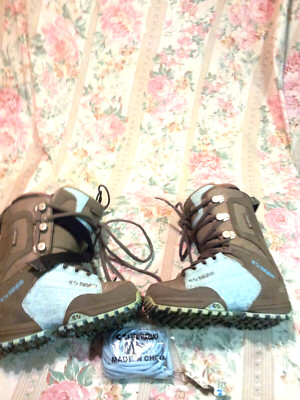 Thirty Two Women's Lashed Light Blue/Gray Snow Board Boots w/Matching Laces - 5