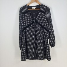 NEW Calli womens dress size 6 mini black polka dot long sleeve Vneck 064294