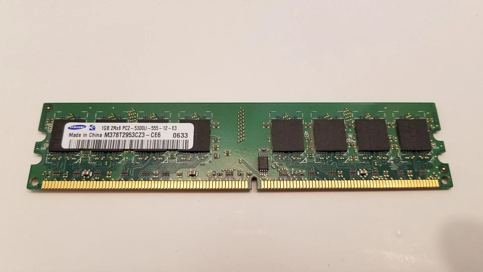 Samsung 1GB M378T2953CZ3-CE6 2Rx8 PC2-5300U-555-12-E3 Memory - Image 2 of 4