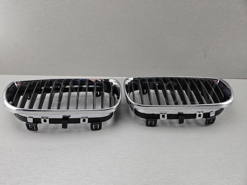 NEW BM BMW 1 SER E87 BUMPER GRILLE FRONT PAIR 7077129 & 7077130 - Picture 6 of 11
