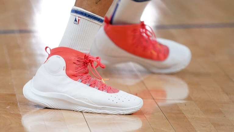 Under Armour Curry 4 FloTro Playoffs White/Crimson Size 18 Under Armour Curry 4 FloTro Playoffs White/Crimson Size 18