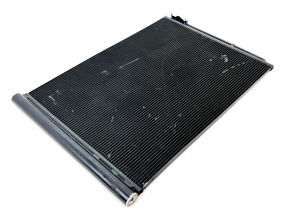 Refrigerador de radiador condensador 2011–2016 BMW 535i xDrive F10 AC A/C fabricante de equipamento original 64509391489 - Imagem 3 de 4