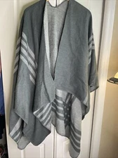 BB Dakota Shaw Poncho Wrap One Size Gray Boho