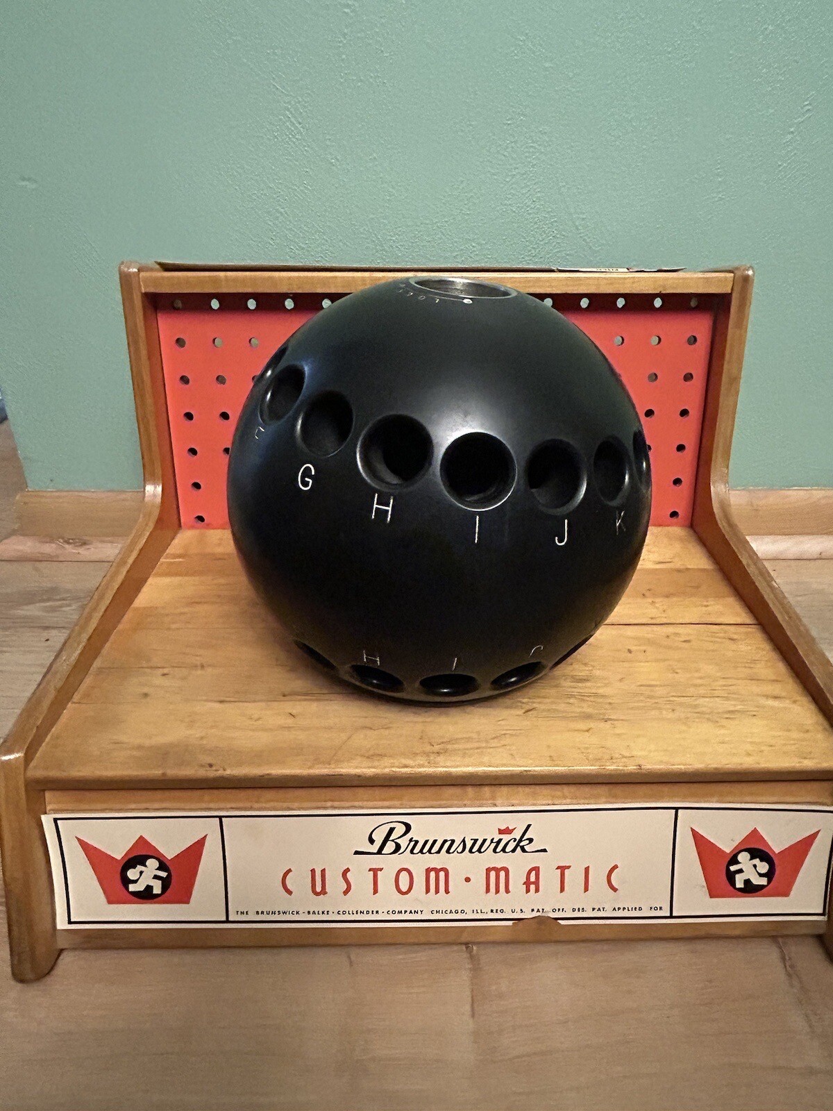 Vintage Brunswick AMF Bowling Ball Finger Hole Sizer Vise Bits Mount