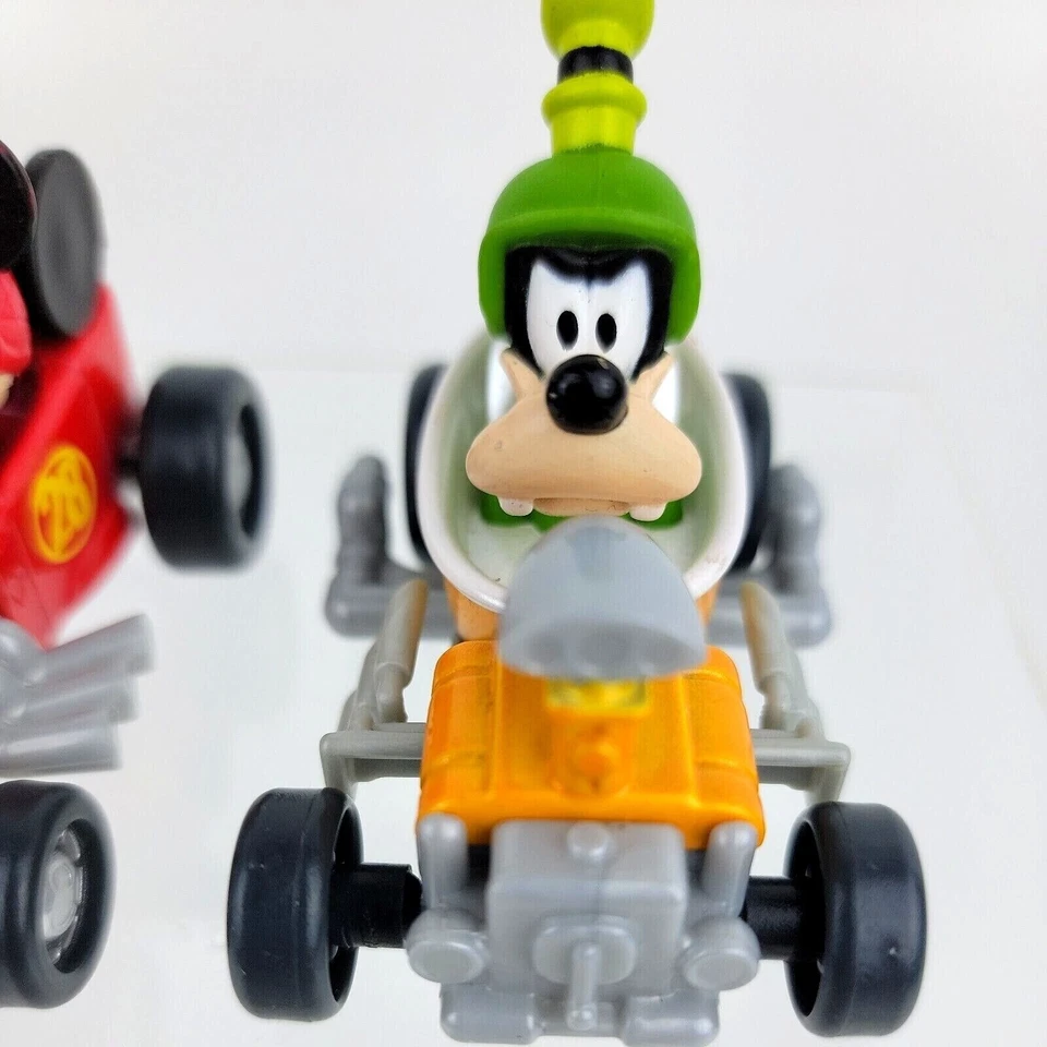 Mickey and The Roadster Racers Diecast Car Lot of 2 GOOFY MICKEY 3 inch DTT63 - Image 3 of 4