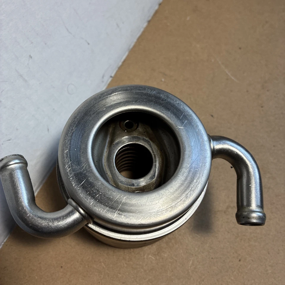 SUBARU FORESTER 1998-2005, 2007-2008 ENFRIADOR DE ACEITE DE MOTOR 345-06421534 21311AA010 Foto 2 de 4