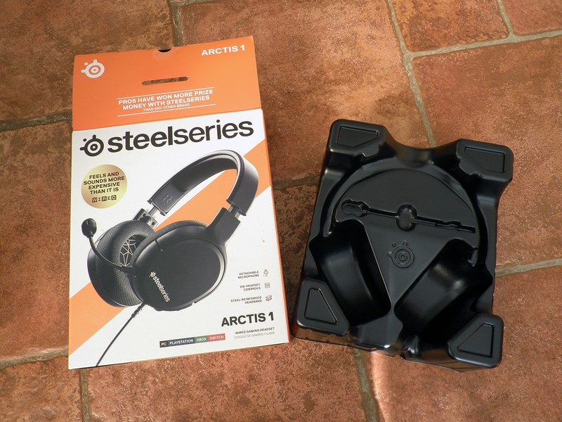 STEELSERIES ARCTIS 1 GAMING HEADSET BOX (GREAT CONDITION) Price: £9.99