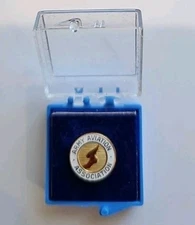U.S. Army Aviation Association Lapel Pin MOH Recipient Provenance w Case