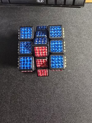Rubiks Würfel mit Preciosa Kristallen