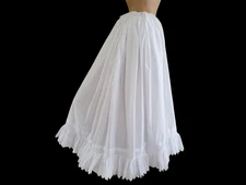 Jupon ancien crinoline volant brodé et festonné main XIX ème