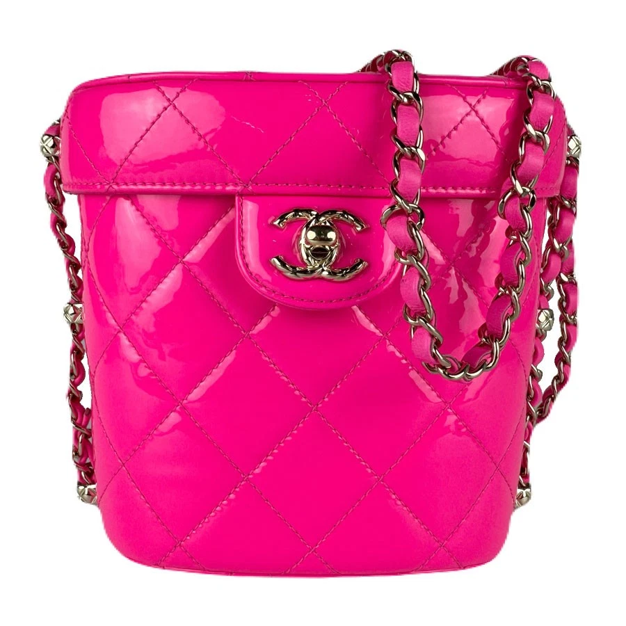 Chanel — Auth CHANEL Matelasse Chian Shoulder Bag Neon Pink/Gold Patent Leather - z8985