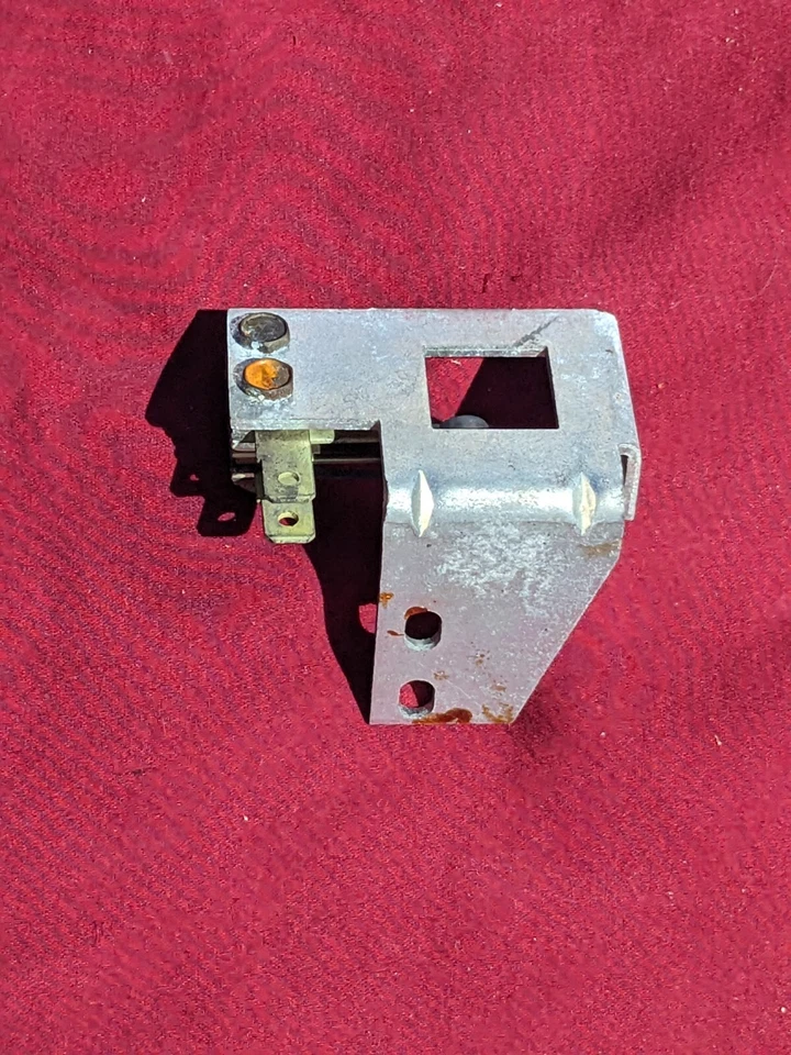 Nuevo de Lote Antiguo GM 1964-1969 Oldsmobile Toronado Starfire Jetstar 88 98 Interruptor Maestro de Aire Acondicionado Foto 4 de 4