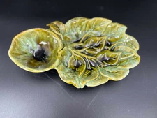 California Pottery Chip Dip leaf Shaped Server multi color Green Glaze #113 MCM