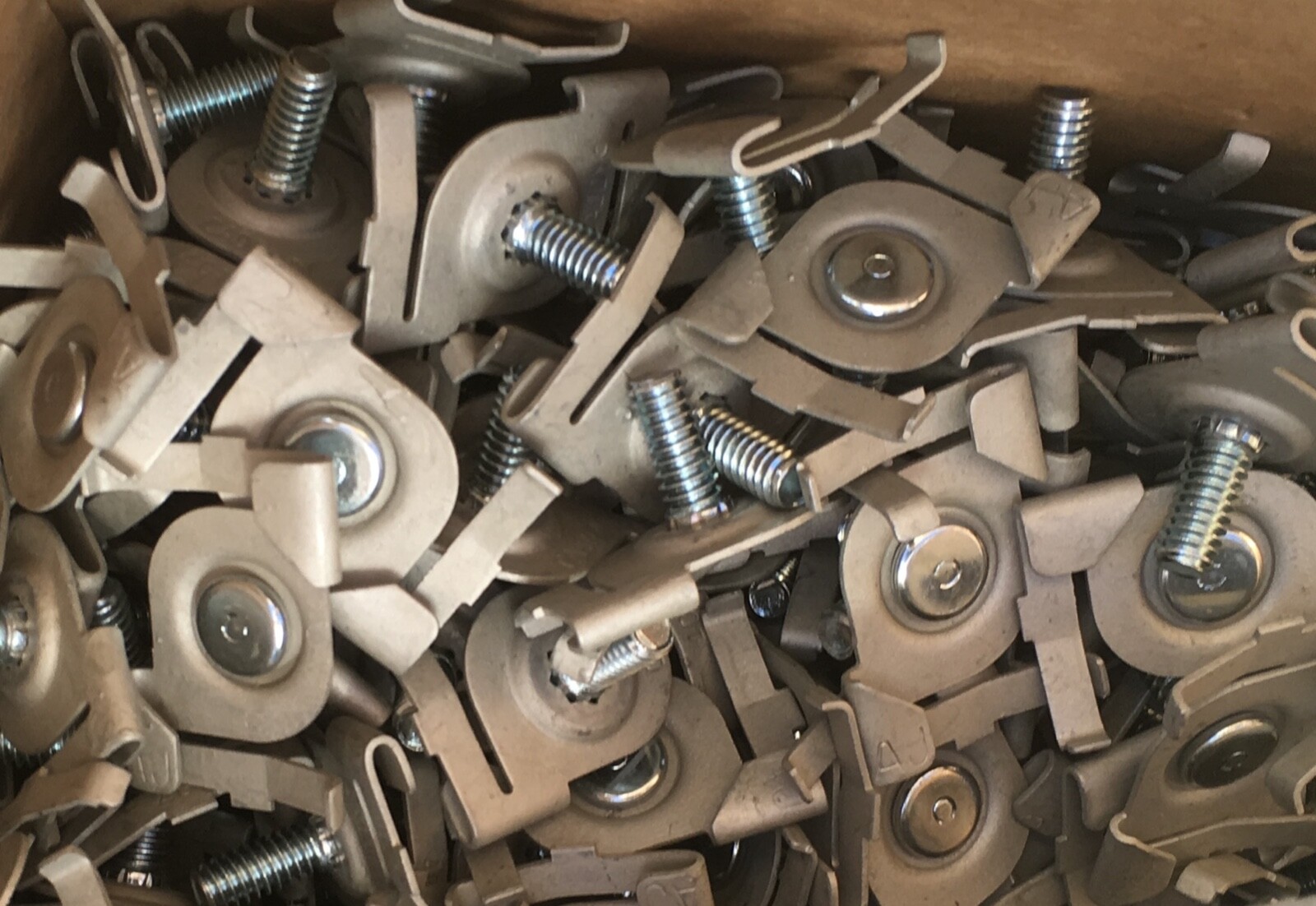 Caddy 4g16 twist clip tbar hanger/wing nuts for 15/16"-1" acoustic t bar (10)