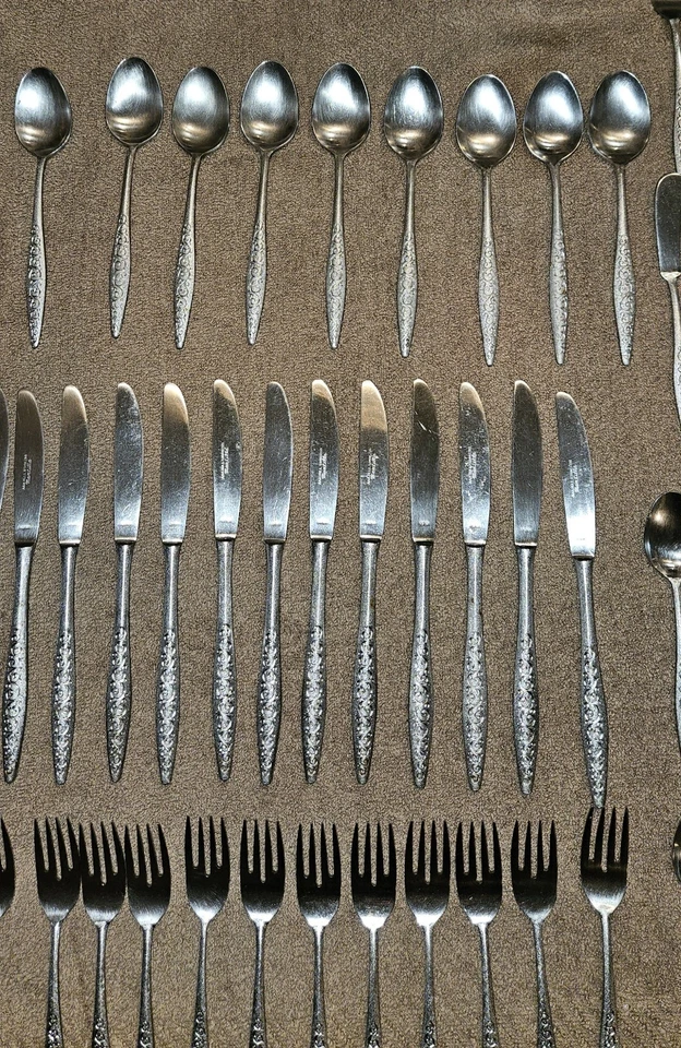 Vintage HULL Manilla Ornate Pattern Japan Set Of 68 Stainless See Description  - Image 4 of 4