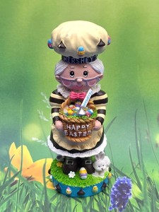 Hershey's Figurine Happy Easter 2001 EASTER BASKET FIGURE