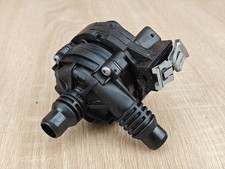 Pompe à eau BMW 540