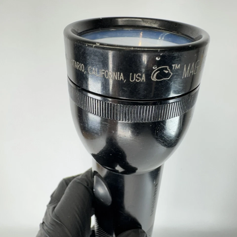 Maglite Mag-Lite Flashlight Black 4D Cell Heavy Duty Aluminum Torch USA 15 Inch - Image 4 of 4