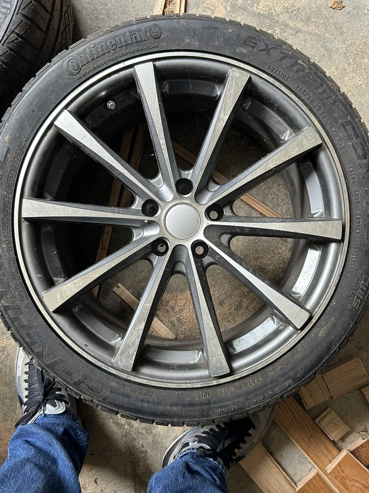 Llantas y neumáticos Infiniti G35/G37 5x114,3 Foto 4 de 4