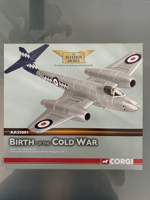 Corgi Gloster Meteor F.Mk8 RAAF West Malling Kent 1:72   AA35001 NIB Retired 