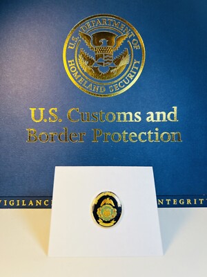 ''Super Rare''- Legacy US Customs 1789-1989 Bicentennial Lapel Pin
