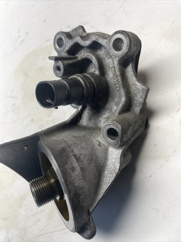 Engine Oil Filter Housing From ✅2008 2011  GMC Acadia  3.6 12590143 - Image 2 of 4