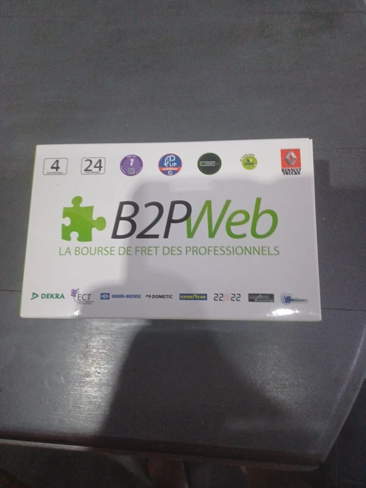 Miniature camion Tracteur Renault Team ARAVI RACING 1/43 ELIGOR REF 117335 NEUF - Photo 4/4