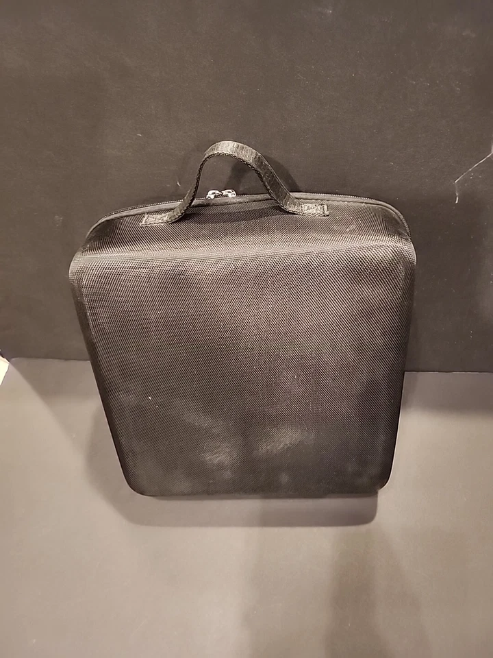 Estuche de carcasa blanda con pulidos Adam's Foto 2 de 3