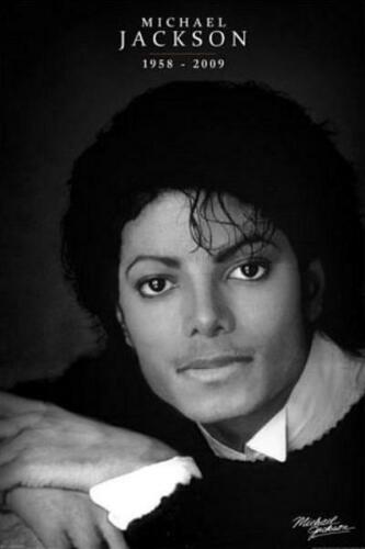 Michael Jackson : Commemorative - Maxi Poster 61cm x 91.5cm new & sealed - Picture 1 of 1