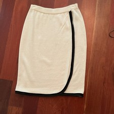 St John Collection Women's Skirt Cream and Black Size 6