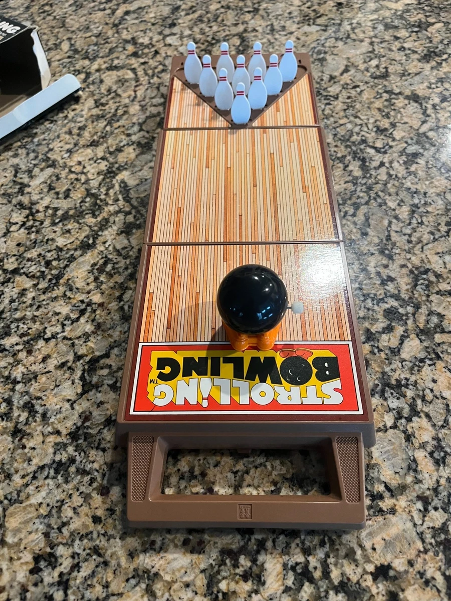 Vintage 1980 Tomy Strolling Bowling Wind Up Game (Ball Not Working