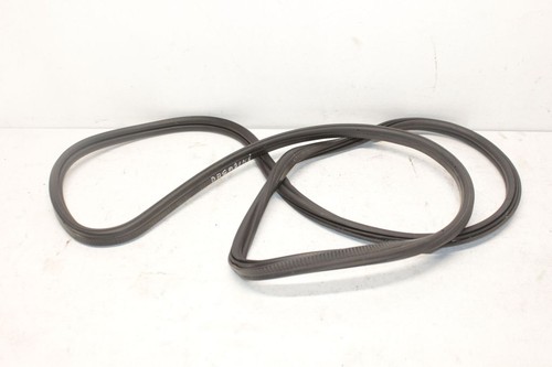 Tailgate seal rubber